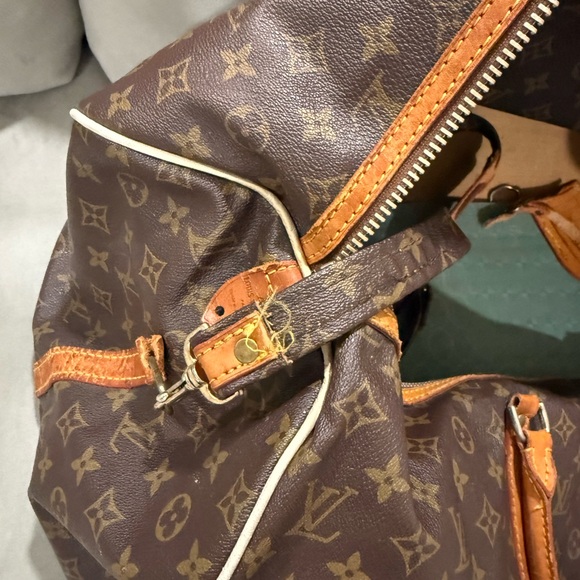 Louis Vutton Keepall Duffle - Picture 4 of 16